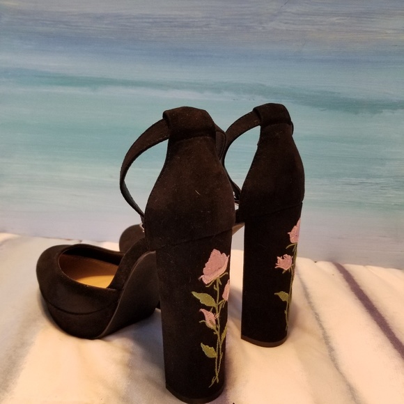 JustFab Shoes - JustFab Britte Embroidered Block Heels